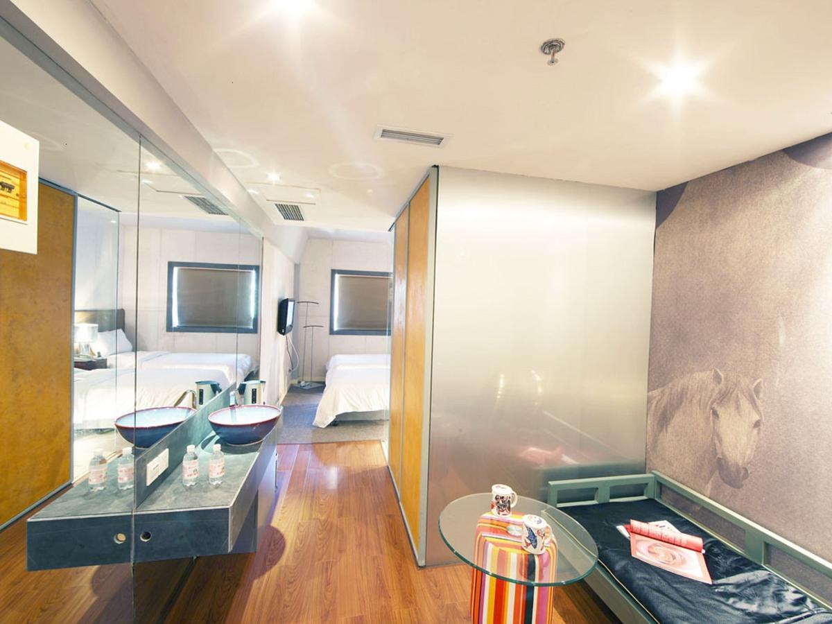 China Community Art Habitat Hotel Qingdao Bagian luar foto