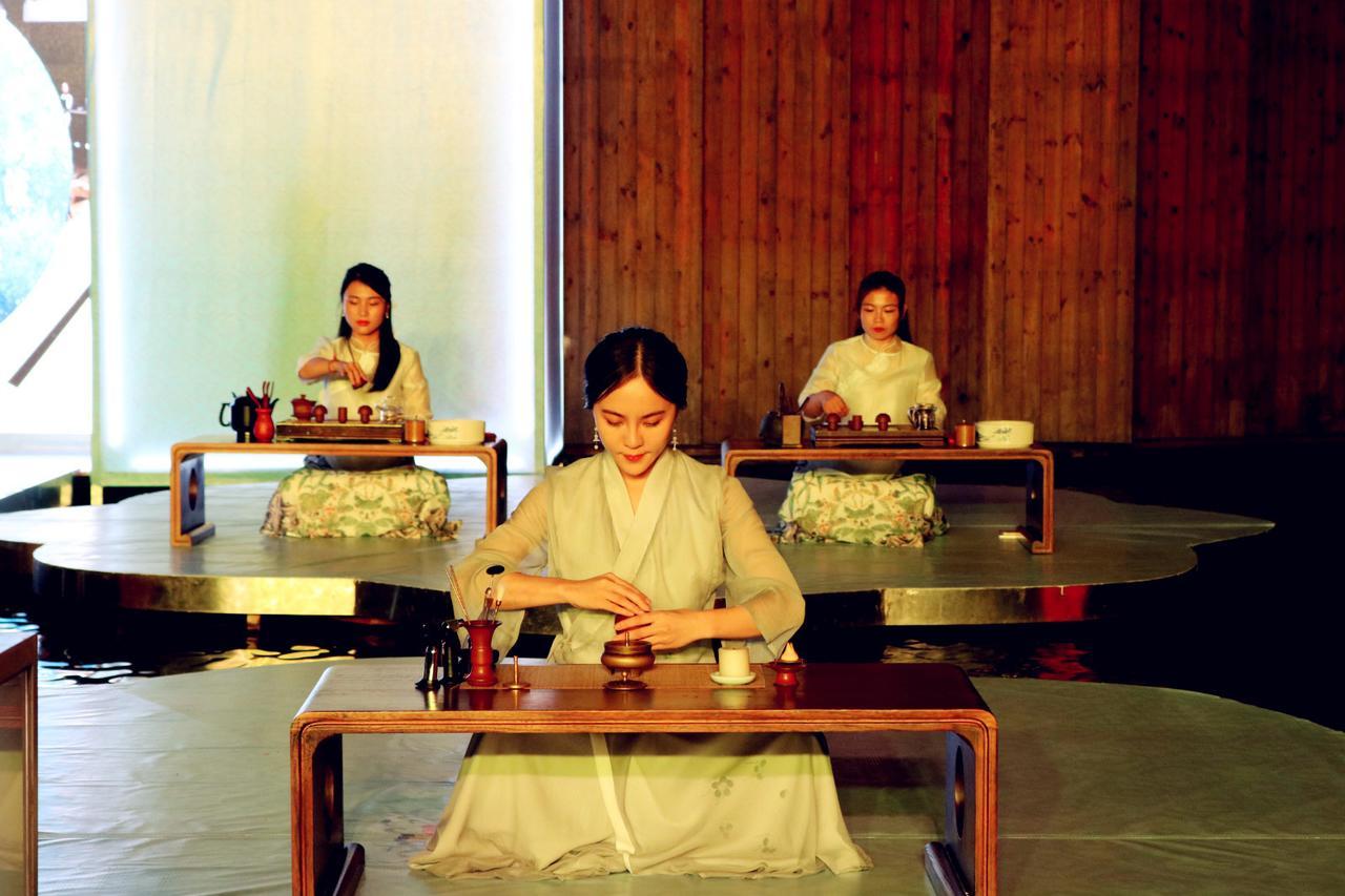 China Community Art Habitat Hotel Qingdao Bagian luar foto