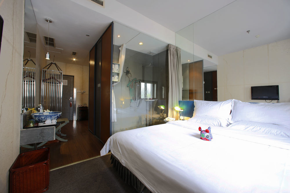 China Community Art Habitat Hotel Qingdao Bagian luar foto